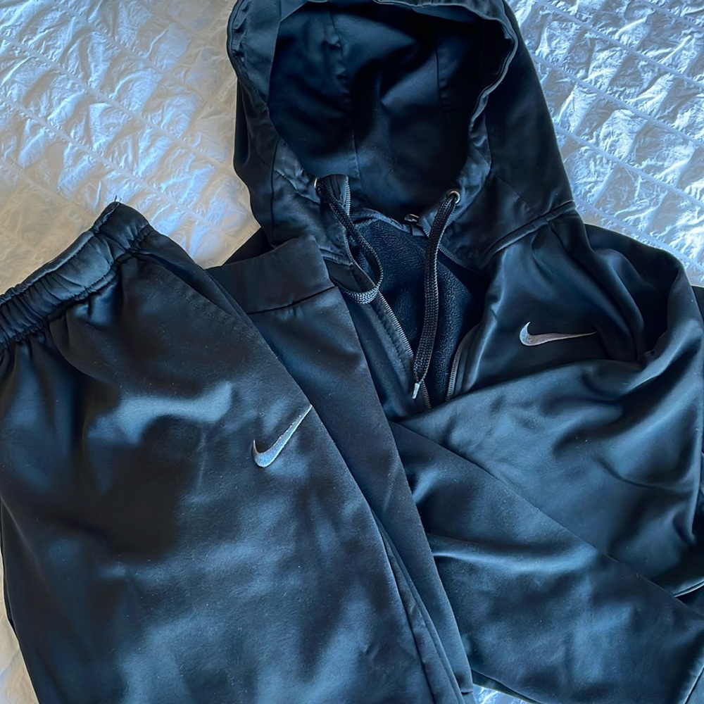 Nike sweatsuit